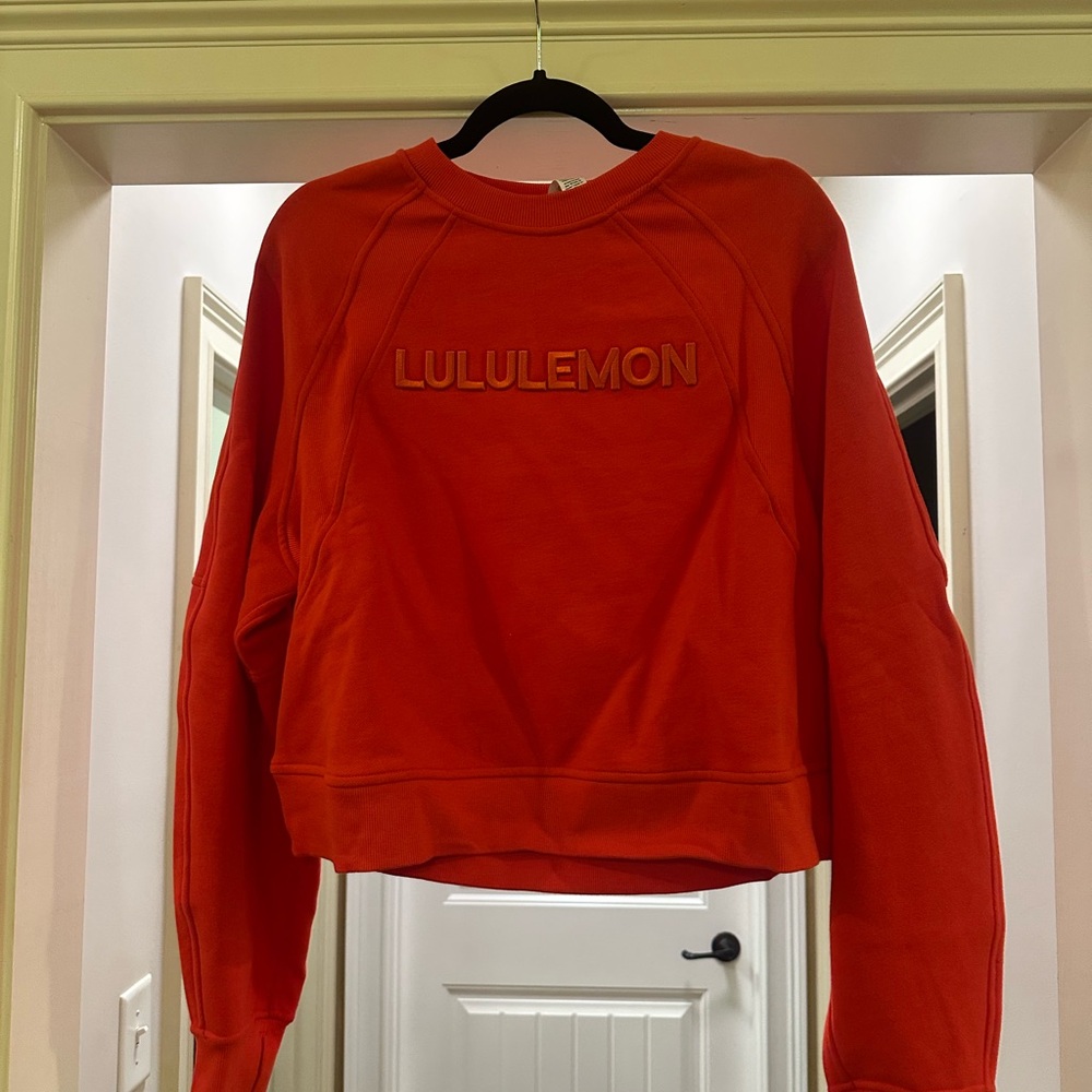 lululemon cropped scuba sweatshirt crew neck m/l